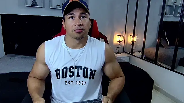 tyler hank01 online show from January 30, 2025, 9:04 pm