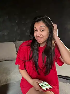 Snapshot of Kiscsillagg chatting on February 2, 2025, 6:20 pm Kiscsillagg online show from February 2, 2025, 6:20 pm