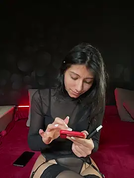 Snapshot of Kiscsillagg chatting on February 15, 2025, 7:50 pm Kiscsillagg online show from February 15, 2025, 7:50 pm