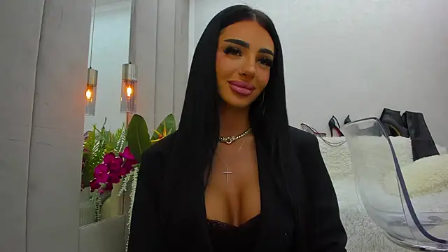 Britney Charm  online show from April 2, 2026, 6:53 am