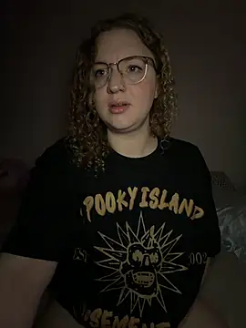 Snapshot of EmmieRae chatting on November 12, 2025, 3:10 am EmmieRae online show from November 12, 2025, 3:10 am