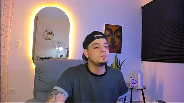 alejandro calderon1 online show from February 27, 2026, 6:24 am