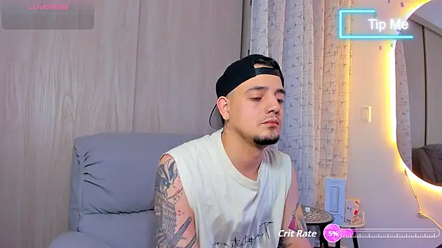 alejandro calderon1 online show from September 29, 2025, 5:14 am