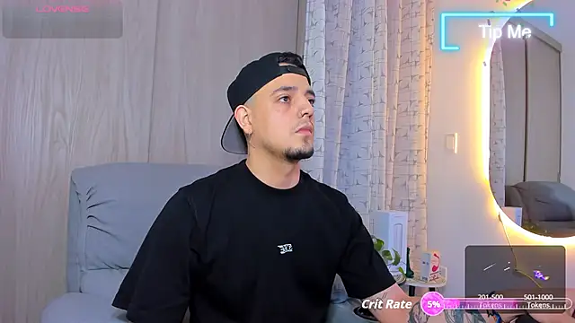 alejandro calderon1 online show from September 27, 2025, 2:12 pm