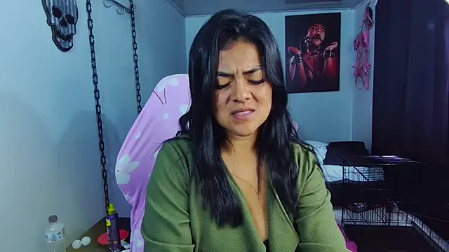 Hannah-grace online show from February 28, 2025, 1:47 pm