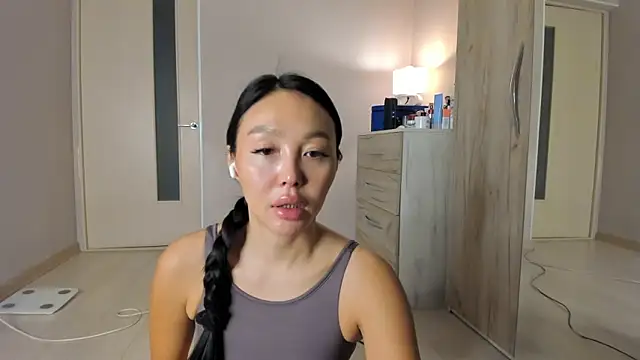 keiko hot online show from May 12, 2026, 3:03 am