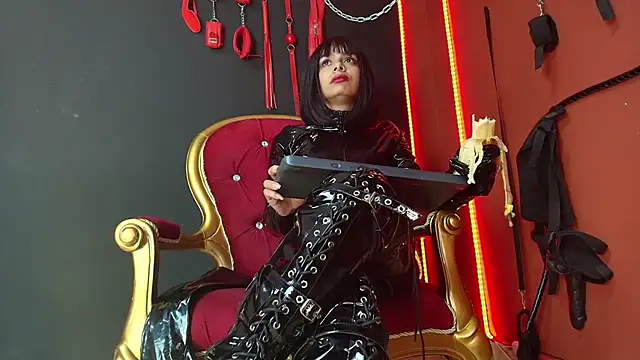 amy-mistress online show from February 17, 2025, 2:31 am