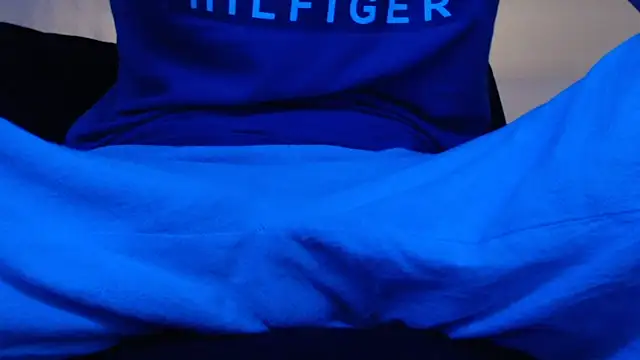 Snapshot of herver67 chatting on November 5, 2025, 4:43 pm herver67 online show from November 5, 2025, 4:43 pm