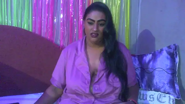 EROTICNAWTY2 online show from October 5, 2025, 11:50 pm