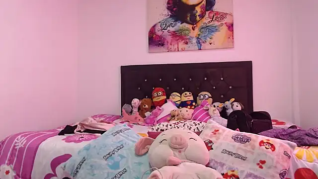 aleera starxx982 online show from February 26, 2025, 7:53 pm