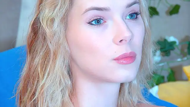 GentleRossi online show from April 16, 2026, 9:37 pm