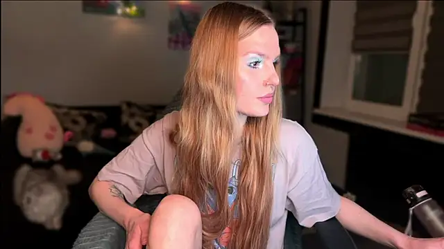 Chanel Gill online show from December 22, 2025, 5:35 pm