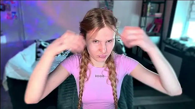 Chanel Gill online show from February 22, 2026, 11:01 am