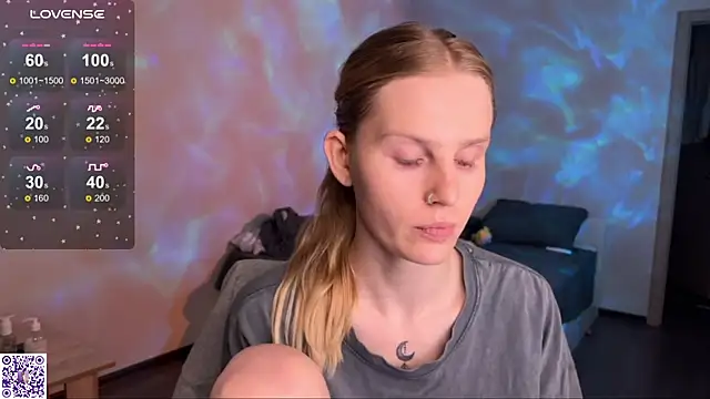 Chanel Gill online show from September 20, 2025, 6:24 pm