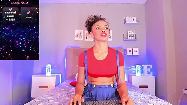 EmilyCoast-1 online show from June 21, 2026, 3:07 pm