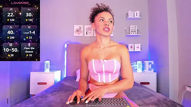 EmilyCoast-1 online show from July 8, 2026, 2:51 pm