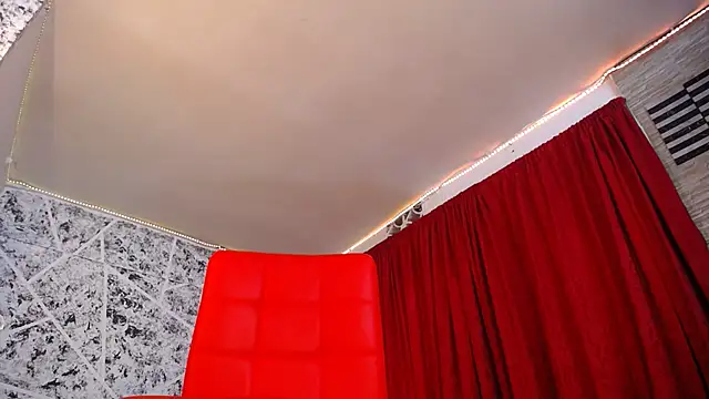 hornytsblonde online show from September 26, 2025, 12:34 pm