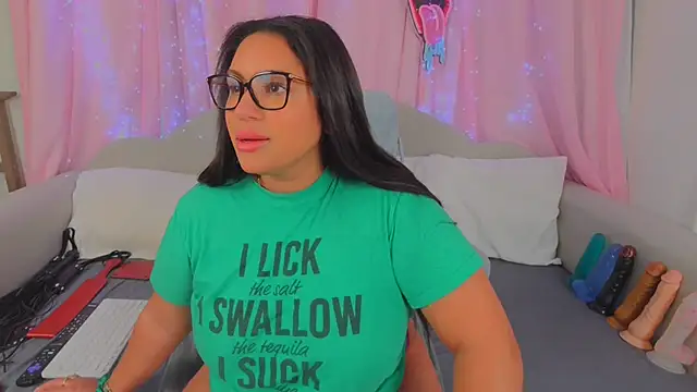 MeghanXO online show from March 18, 2025, 3:12 am