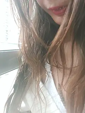 k lebannon online show from February 19, 2026, 9:56 pm