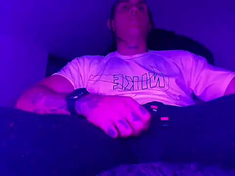 Snapshot of xxxtreme_master7 chatting on February 14, 2026, 12:55 am xxxtreme master7 online show from February 14, 2026, 12:55 am