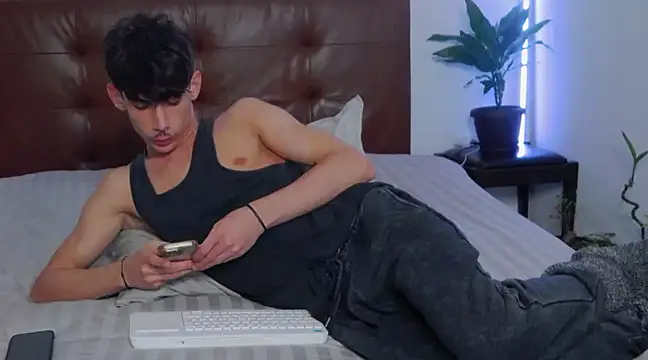 DanielCrush1 online show from February 22, 2025, 6:52 pm