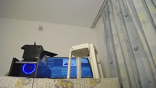 eolicasex online show from February 27, 2025, 12:57 am