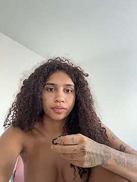 Snapshot of stormyy_ chatting on November 7, 2025, 6:56 pm stormyy online show from November 7, 2025, 6:56 pm