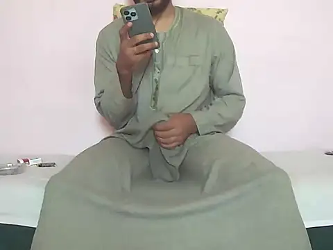 Snapshot of foxsanSs chatting on October 19, 2025, 8:28 am foxsanSs online show from October 19, 2025, 8:28 am