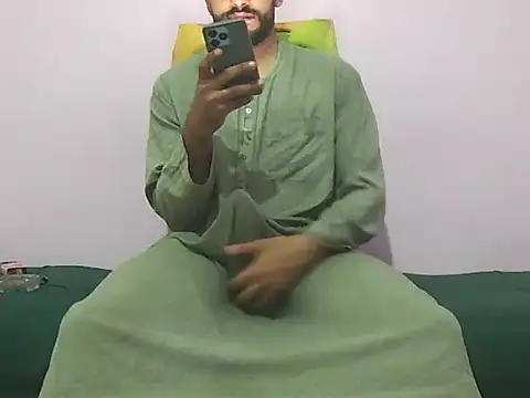 Snapshot of foxsanSs chatting on November 16, 2025, 4:23 pm foxsanSs online show from November 16, 2025, 4:23 pm