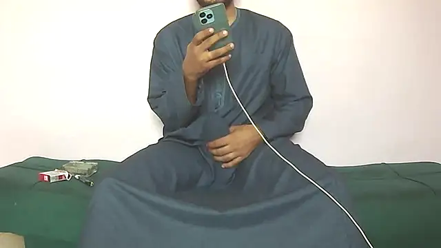 Snapshot of foxsanSs chatting on October 2, 2025, 7:01 am foxsanSs online show from October 2, 2025, 7:01 am