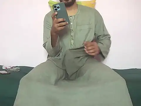 Snapshot of foxsanSs chatting on November 11, 2025, 11:05 am foxsanSs online show from November 11, 2025, 11:05 am