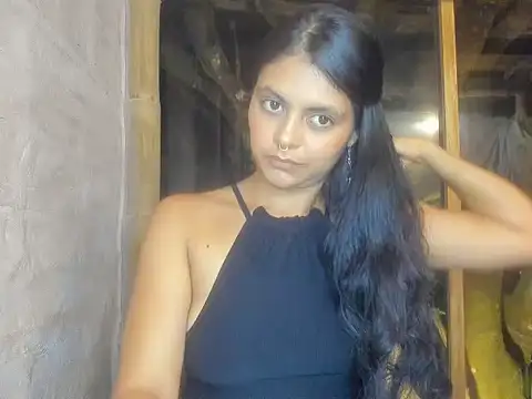 Snapshot of Amatista_amethyst chatting on June 17, 2026, 2:11 am Amatista amethyst online show from June 17, 2026, 2:11 am