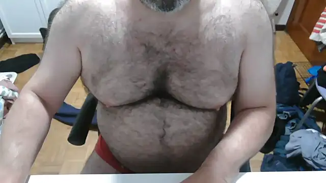 mikeyhotbear online show from June 30, 2026, 3:50 am