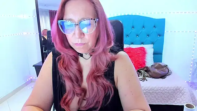 vaalery sweet online show from February 11, 2025, 10:28 pm