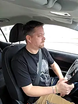 Trucker Hunter online show from December 28, 2024, 12:45 pm