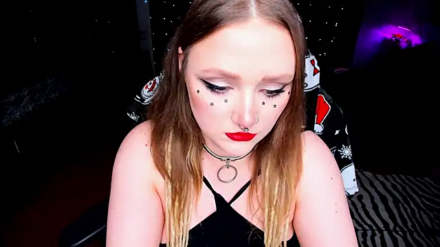 Snapshot of YourDyingBride chatting on February 12, 2025, 7:13 am YourDyingBride online show from February 12, 2025, 7:13 am