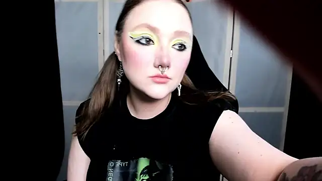 Snapshot of YourDyingBride chatting on November 20, 2025, 5:08 am YourDyingBride online show from November 20, 2025, 5:08 am