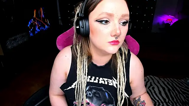 Snapshot of YourDyingBride chatting on January 30, 2025, 5:52 am YourDyingBride online show from January 30, 2025, 5:52 am