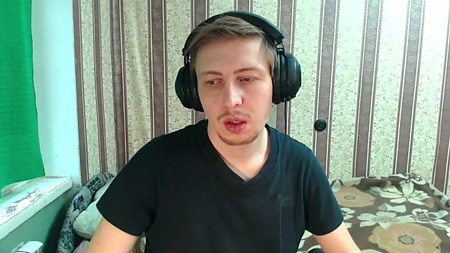 darienlarge online show from November 6, 2025, 7:34 am