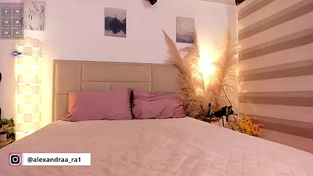 Alexandra ra online show from February 19, 2025, 2:23 am