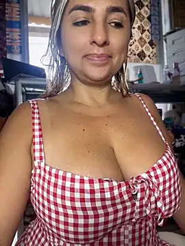sammyqueenx21 online show from May 11, 2026, 2:29 pm
