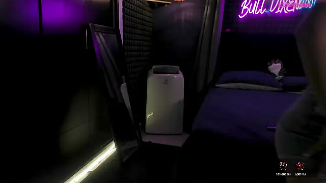 bull vixen2001 online show from September 13, 2025, 12:54 am