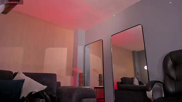 ErikaBenz  online show from February 15, 2026, 12:15 pm