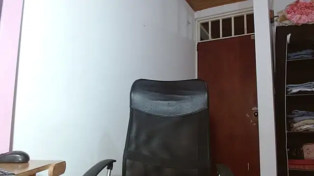 emily littesweet online show from November 15, 2025, 10:58 pm