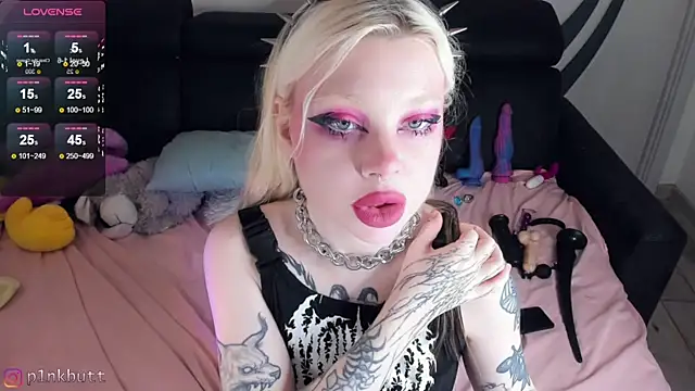 HelenGoat online show from December 7, 2024, 2:52 pm