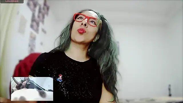 Snapshot of malishka18 chatting on February 26, 2025, 1:46 am malishka18 online show from February 26, 2025, 1:46 am