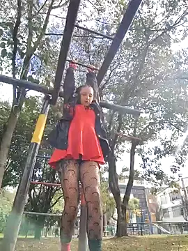 Snapshot of _Laary chatting on September 24, 2025, 8:04 pm Laary online show from September 24, 2025, 8:04 pm