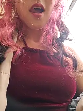 Snapshot of _Laary chatting on September 14, 2025, 8:53 pm Laary online show from September 14, 2025, 8:53 pm