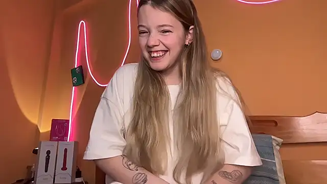 Snapshot of -veranito- chatting on October 10, 2025, 3:07 am -veranito- online show from October 10, 2025, 3:07 am