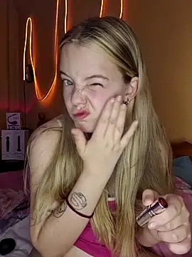 Snapshot of -veranito- chatting on February 5, 2025, 3:02 am -veranito- online show from February 5, 2025, 3:02 am